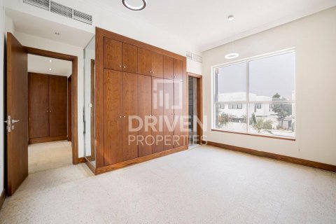 Umm Suqeim, Dubai, संयुक्त अरब अमीरात में विला, 7 बेडरूम, 892 वर्ग मीटर, संख्या 602774 - फ़ोटो 12