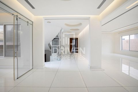Umm Suqeim, Dubai, संयुक्त अरब अमीरात में विला, 7 बेडरूम, 892 वर्ग मीटर, संख्या 602774 - फ़ोटो 10