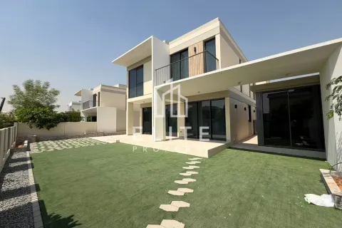 Villa til leje i Tilal Al Ghaf, Dubai, UAE 5 soveværelser № 646500 - foto 1