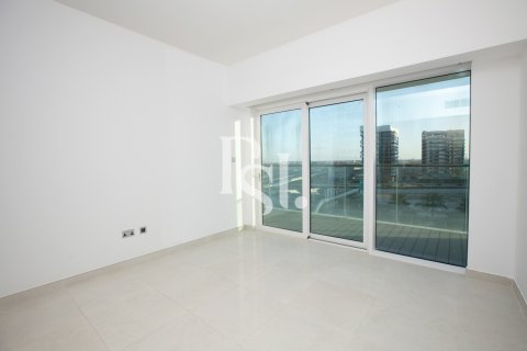 Apartament de închiriat în Al Raha Beach, Abu Dhabi, EAU 3 dormitoare, 188 mp. №716949 - poză 5