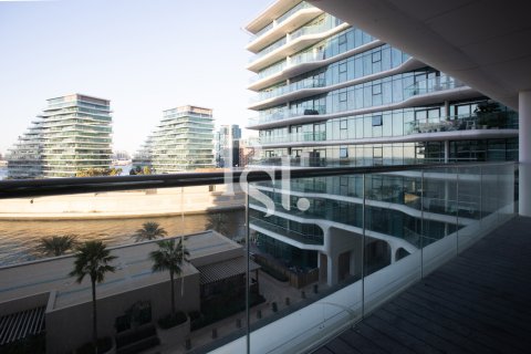 Apartament de închiriat în Al Raha Beach, Abu Dhabi, EAU 3 dormitoare, 188 mp. №716949 - poză 17