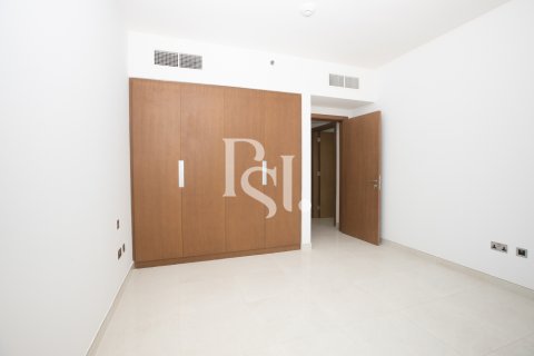 Apartament de închiriat în Al Raha Beach, Abu Dhabi, EAU 3 dormitoare, 188 mp. №716949 - poză 4