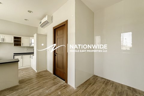 Βίλα σε Abu Dhabi, ΗΑΕ 5 υπνοδωμάτια, 382 τ.μ. Αρ. 632060 - φωτογραφία 4