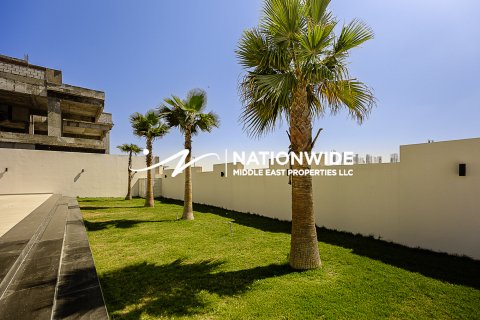 Vilë në Abu Dhabi, Emiratet e Bashkuara Arabe 6 dhoma gjumi, 1207 m2. № 632058 - Foto 2