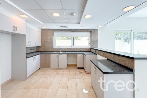 Villa in affitto a Jumeirah Park, Dubai, EAU 4 camere da letto, 386.2 mq. № 761399 - foto 12