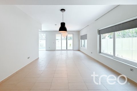 Villa in affitto a Jumeirah Park, Dubai, EAU 4 camere da letto, 386.2 mq. № 761399 - foto 4