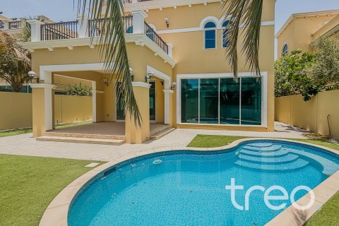 Villa in affitto a Jumeirah Park, Dubai, EAU 4 camere da letto, 386.2 mq. № 761399 - foto 1