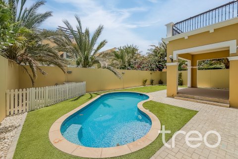 Villa in affitto a Jumeirah Park, Dubai, EAU 4 camere da letto, 386.2 mq. № 761399 - foto 2