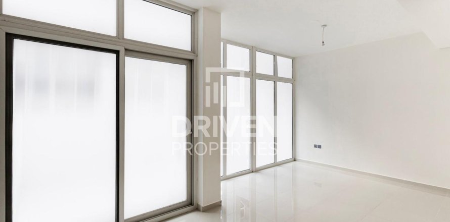 Casa urbana em Dubai, EAU 3 quartos, 112.23 m2 № 757278
