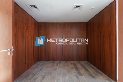 Villa te koop in Abu Dhabi, VAE 5 slaapkamers, 1232.1 vr.m., nr 690593 - foto 14