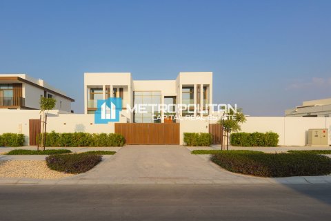 Villa te koop in Abu Dhabi, VAE 5 slaapkamers, 1232.1 vr.m., nr 690593 - foto 30