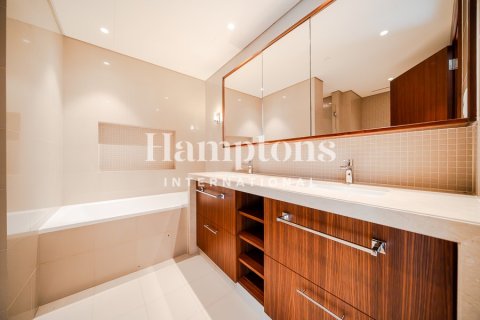דירה להשכרה ב Downtown Dubai (Downtown Burj Dubai), Dubai, איחוד האמירויות  2 חדרי שינה, 131.36484200 מ"ר, מספר 690596 - תמונה 17