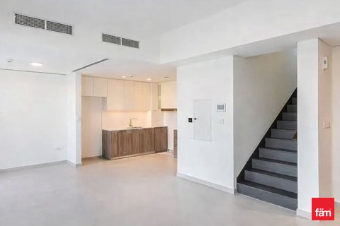 Řadový dům v Dubai, SAE 3 ložnice, 173.9 m² Č.: 700016