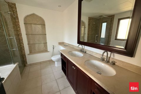 Old Town, Dubai, संयुक्त अरब अमीरात में अपार्टमेंट, 2 बेडरूम, 137.6 वर्ग मीटर, संख्या 700017 - फ़ोटो 13