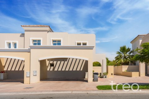 Villa asukohaga Arabian Ranches, Dubai, AÜE: 3 magamistoaga, 341.33 m² Nr 758795