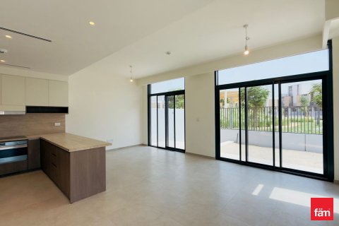 Řadový dům v Dubai, SAE 4 ložnice, 281.7 m² Č.: 622577 - fotografie 1