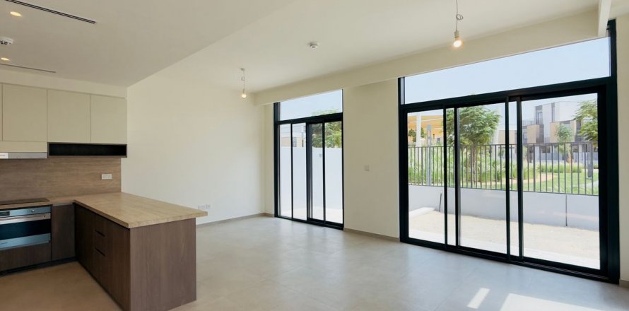 Řadový dům v Dubai, SAE 4 ložnice, 281.7 m² Č.: 622577