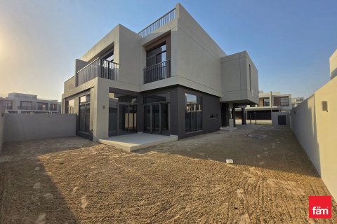 Villa itt: Dubai, EAE, 4 hálószoba, 368.2 m², azonosító: 661505 - fénykép 1