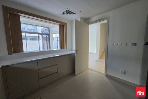 Villa itt: Dubai, EAE, 4 hálószoba, 368.2 m², azonosító: 661505 - fénykép 9