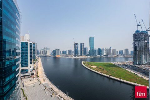 Business Bay, Dubai, UAE의 임대용 아파트 침실 1개, 79.9제곱미터 번호 624770 - 사진 1