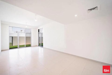 Villa asukohaga Dubai, AÜE: 3 magamistoaga, 179.4 m² Nr 715335