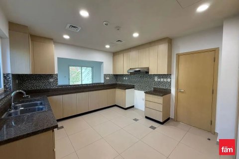 Rijtjeshuis te huur in Dubai, VAE 4 slaapkamers, 462.2 vr.m., nr 738871 - foto 6
