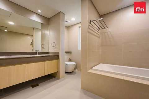 Rijtjeshuis te huur in Dubai, VAE 4 slaapkamers, 462.2 vr.m., nr 738871 - foto 9