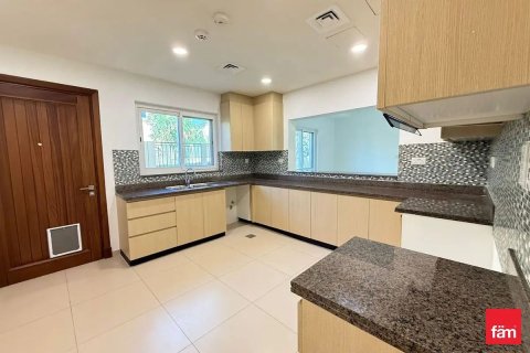 Rijtjeshuis te huur in Dubai, VAE 4 slaapkamers, 462.2 vr.m., nr 738871 - foto 7