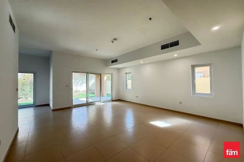Rijtjeshuis te huur in Dubai, VAE 4 slaapkamers, 462.2 vr.m., nr 738871 - foto 3