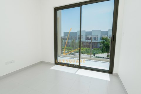 Зняти в оренду віллу в Dubai South (Dubai World Central), Дубай, ОАЕ 3 спальні, 151м2, № 660951 - фото 8