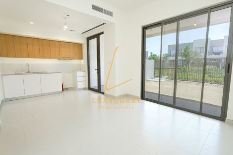 Зняти в оренду віллу в Dubai South (Dubai World Central), Дубай, ОАЕ 3 спальні, 151м2, № 660951 - фото 1