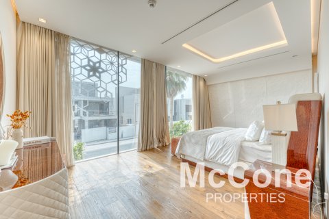 Vilë në Palm Jumeirah, Dubai, Emiratet e Bashkuara Arabe 6 dhoma gjumi, 903.85 m2. № 587544 - Foto 19