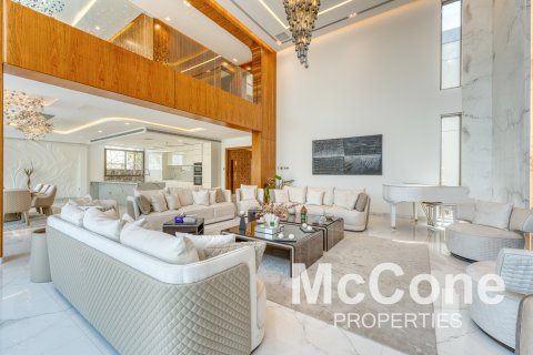 Vilë në Palm Jumeirah, Dubai, Emiratet e Bashkuara Arabe 6 dhoma gjumi, 903.85 m2. № 587544 - Foto 3