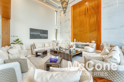 Vilë në Palm Jumeirah, Dubai, Emiratet e Bashkuara Arabe 6 dhoma gjumi, 903.85 m2. № 587544 - Foto 2