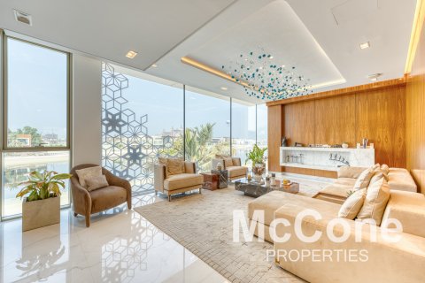 Vilë në Palm Jumeirah, Dubai, Emiratet e Bashkuara Arabe 6 dhoma gjumi, 903.85 m2. № 587544 - Foto 4