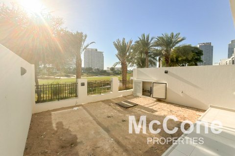 Řadový dům v DAMAC Hills (Akoya by DAMAC), Dubai, SAE 4 ložnice, 150.04 m² Č.: 587543 - fotografie 16