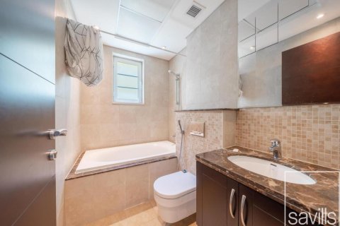 Vilë në Jumeirah Park, Dubai, Emiratet e Bashkuara Arabe 3 dhoma gjumi, 680 m2. № 680931 - Foto 11