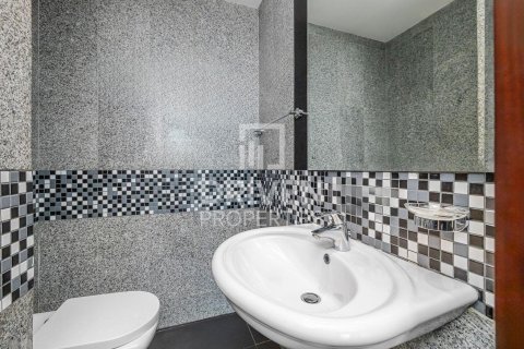 Apartmen di Business Bay, Dubai, UAE 1 bilik tidur, 74 meter persegi № 654116 - foto 11