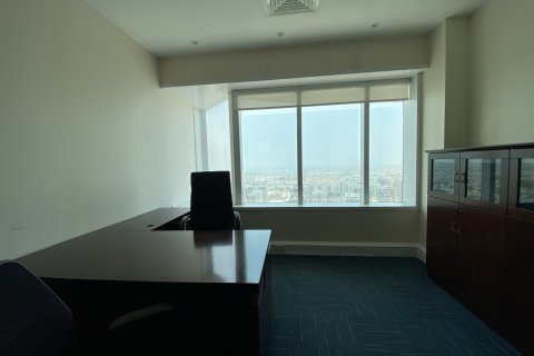 Office in Sheikh Zayed Road, Dubai, UAE 186.1 sq.m. № 624250 - photo 9