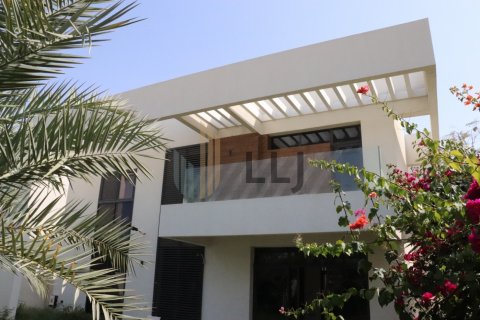 Villa on the Yas Island, Abu Dhabi, UAE 5 bedrooms, 719 sq.m. № 624161 - photo 2