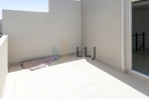 Vilë në Al Reef, Abu Dhabi, Emiratet e Bashkuara Arabe 3 dhoma gjumi, 167.2 m2. № 567875 - Foto 7