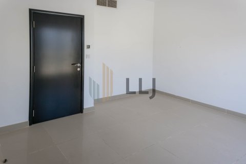 Vilë në Al Reef, Abu Dhabi, Emiratet e Bashkuara Arabe 3 dhoma gjumi, 167.2 m2. № 567875 - Foto 4