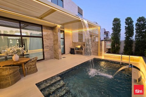 Dubai, UAE의 타운하우스 침실 4개, 207.9제곱미터 번호 693134