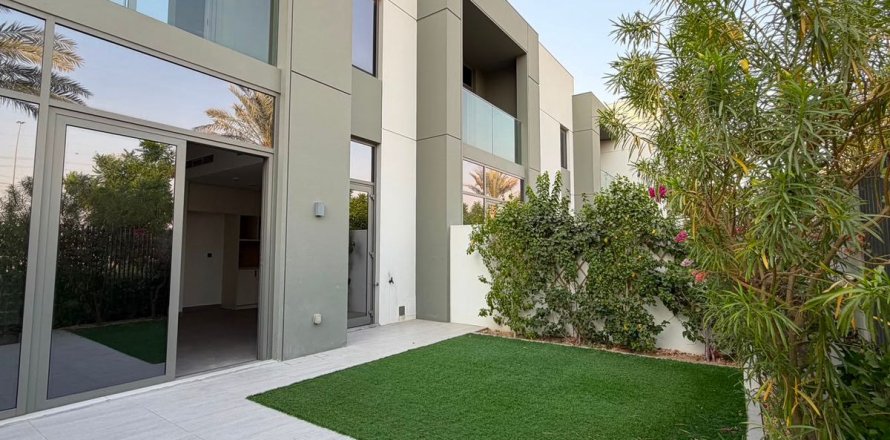 Townhouse i Dubai, UAE 3 soveværelser, 144.8 kvm № 722766