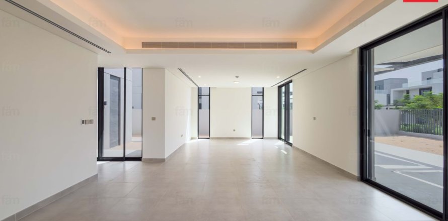 Villa i Dubai, Emiratene 4 soverom, 456 kvm nr. 722767