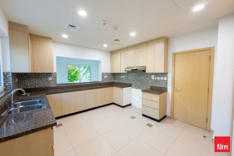 Villa uthyres i Dubai, UAE 4 sovrum, 400.5 kvm Nr. 717929 - fotografi 4