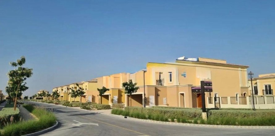 Villa i Dubai, UAE 4 sovrum, 400.5 kvm Nr. 717929
