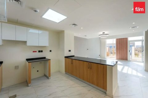Townhouse sa Dubai, UAE 2 silid-tulugan, 105.6 sq.m. № 717952 - larawan 4