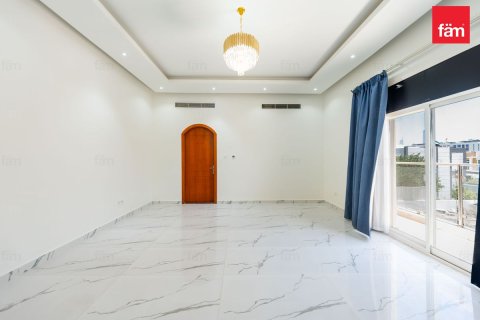 Villa para venda em Dubai, EAU 6 quartos, 617.1 m2 № 717930 - foto 9