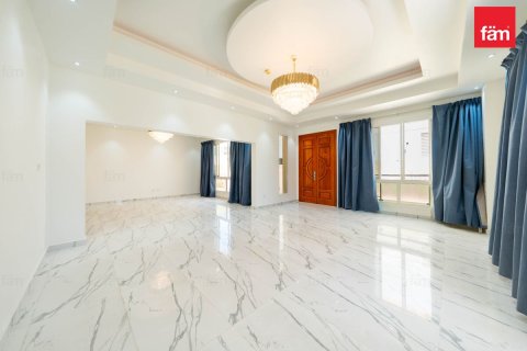 Villa para venda em Dubai, EAU 6 quartos, 617.1 m2 № 717930 - foto 6